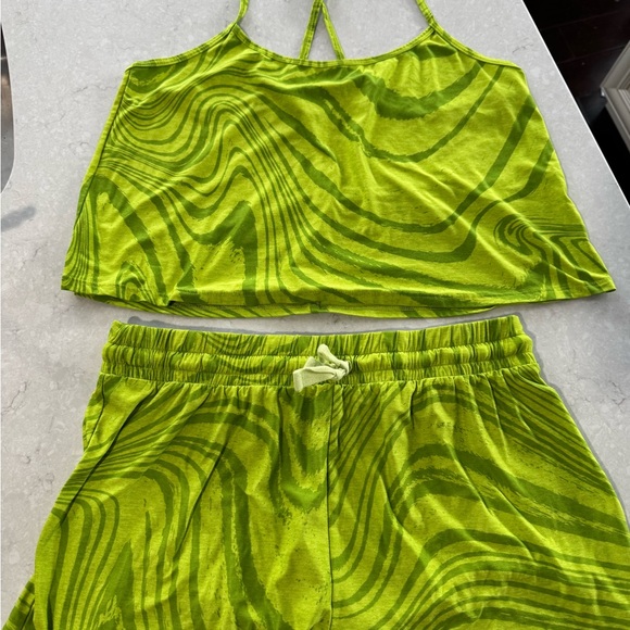 Beyond Yoga Sleep Set Womens Swirl Green Relax and Recharge Loungewear - Picture 3 of 9